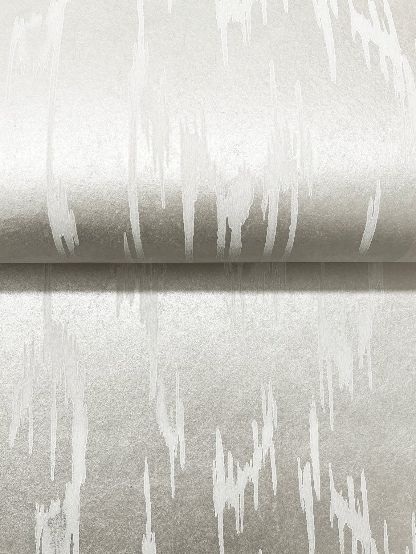 Candice Olson Decadence Flowing Wallpaper - Pearl - Image 4